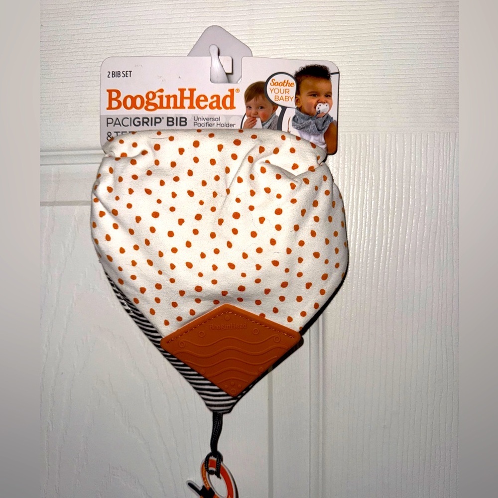 NWT Boogin Head Bibs